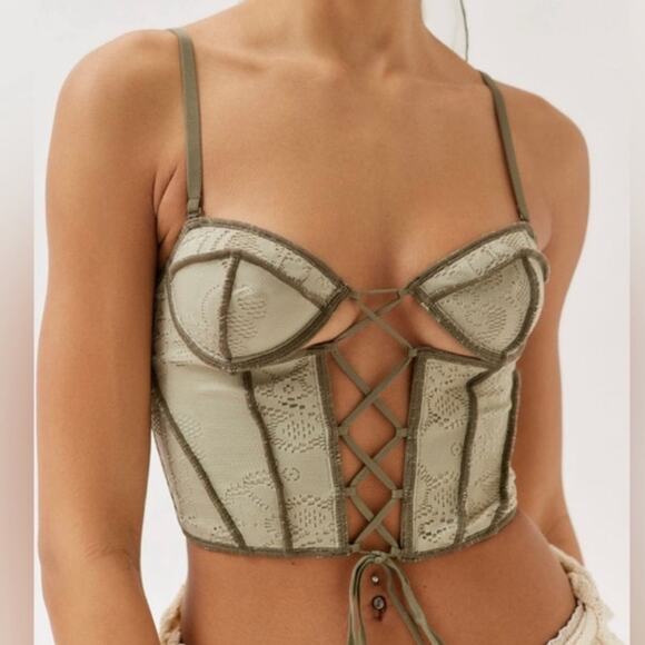 NEW Urban Outfitters Out From Under Amour Lace Lace-Up Corset Medium - Picture 1 of 6